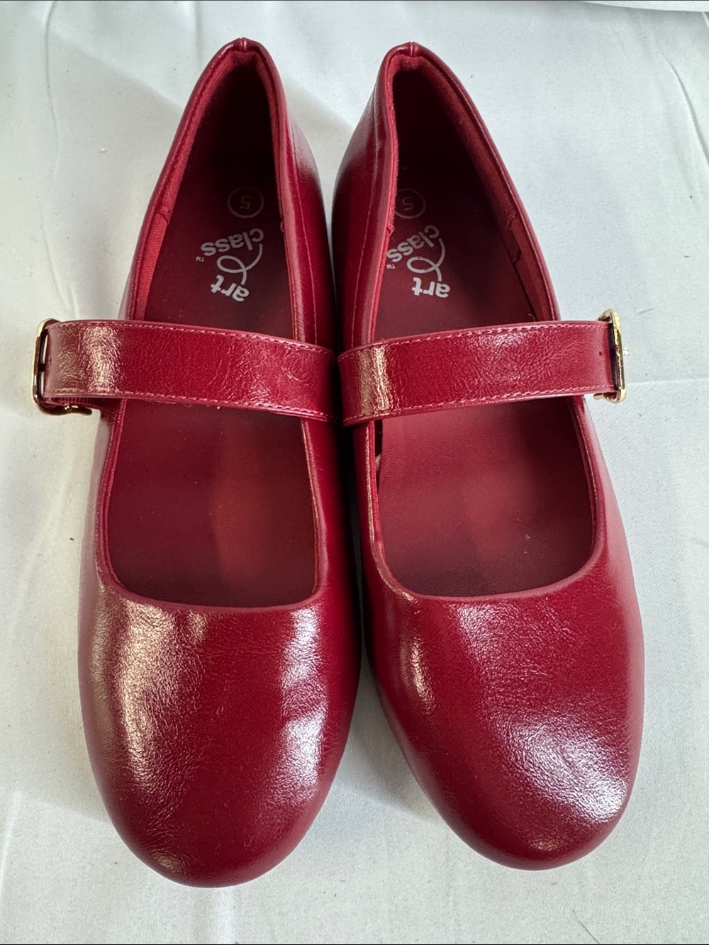 art class Girls' Mary Jane Shoes in Burgundy Red with Gold Buckle